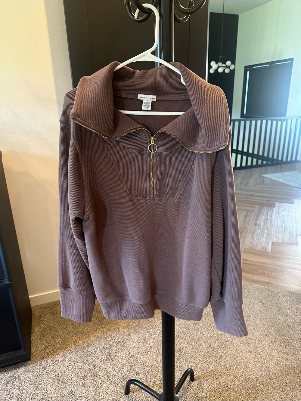 Women’s Zip-Up Pullover in Mauve with Ring-Zip Collar